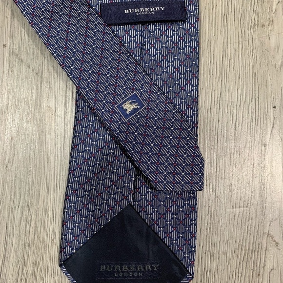 Burberry London Red, White, Blue Silk Tie - Picture 4 of 7